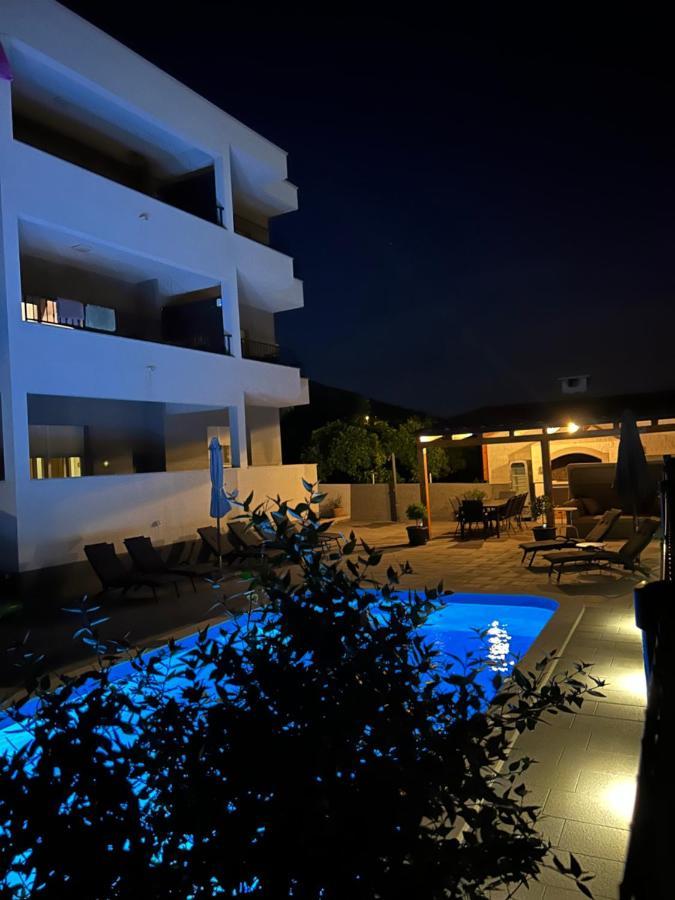 Villa Apartments Aa 1 Trogir Extérieur photo