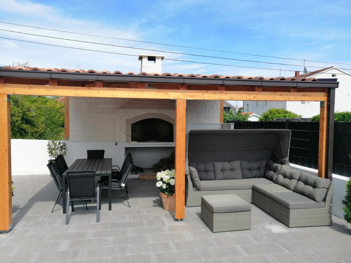 Villa Apartments Aa 1 Trogir Extérieur photo